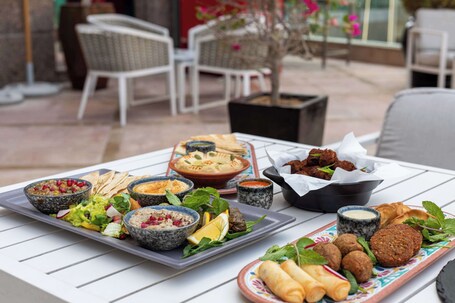Radisson Blu Hotel, Dubai Media City - Image 87