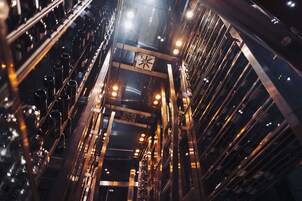 2 bars/lounges, sports bar