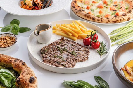 Radisson Blu Hotel, Dubai Media City - Image 102