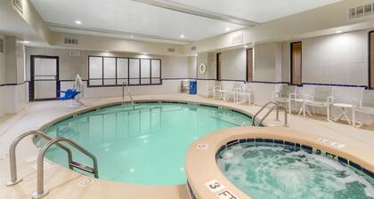 Best Western Plus Richmond Hill Inn