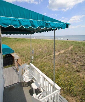Room, 1 Queen Bed, Oceanfront, Second Floor | Balcony - Sea Cliff House Motel (Old Orchard Beach)