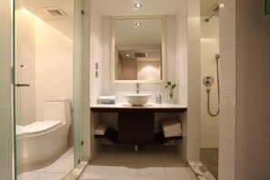 Free toiletries, hair dryer, slippers, towels - Skytel Xi'an (Xi'an)