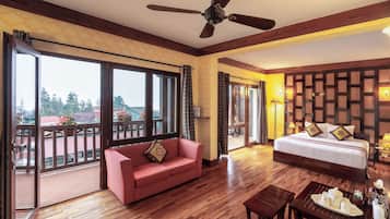 Minibar, in-room safe, desk, blackout drapes