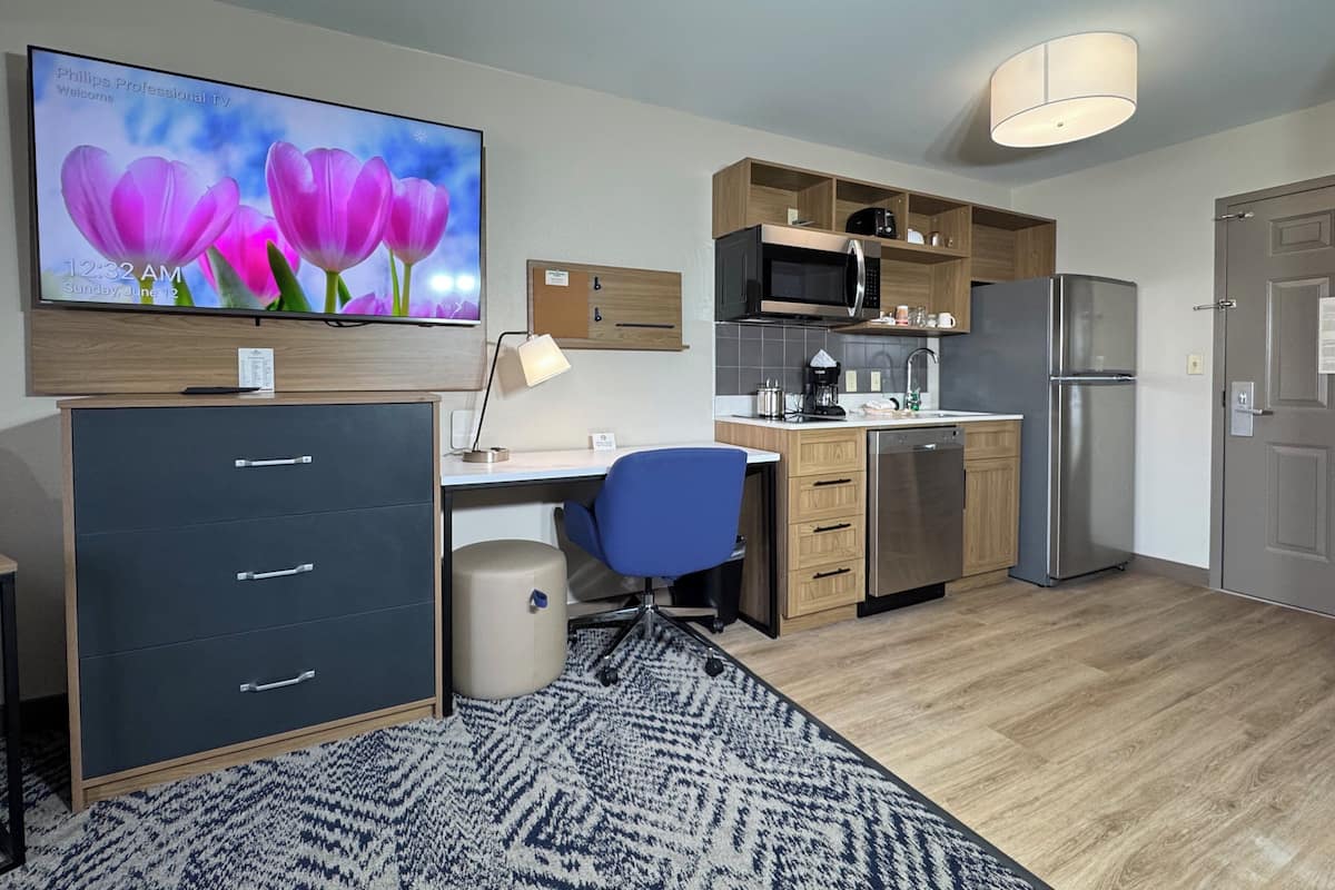 1 bedroom, desk, soundproofing, iron/ironing board