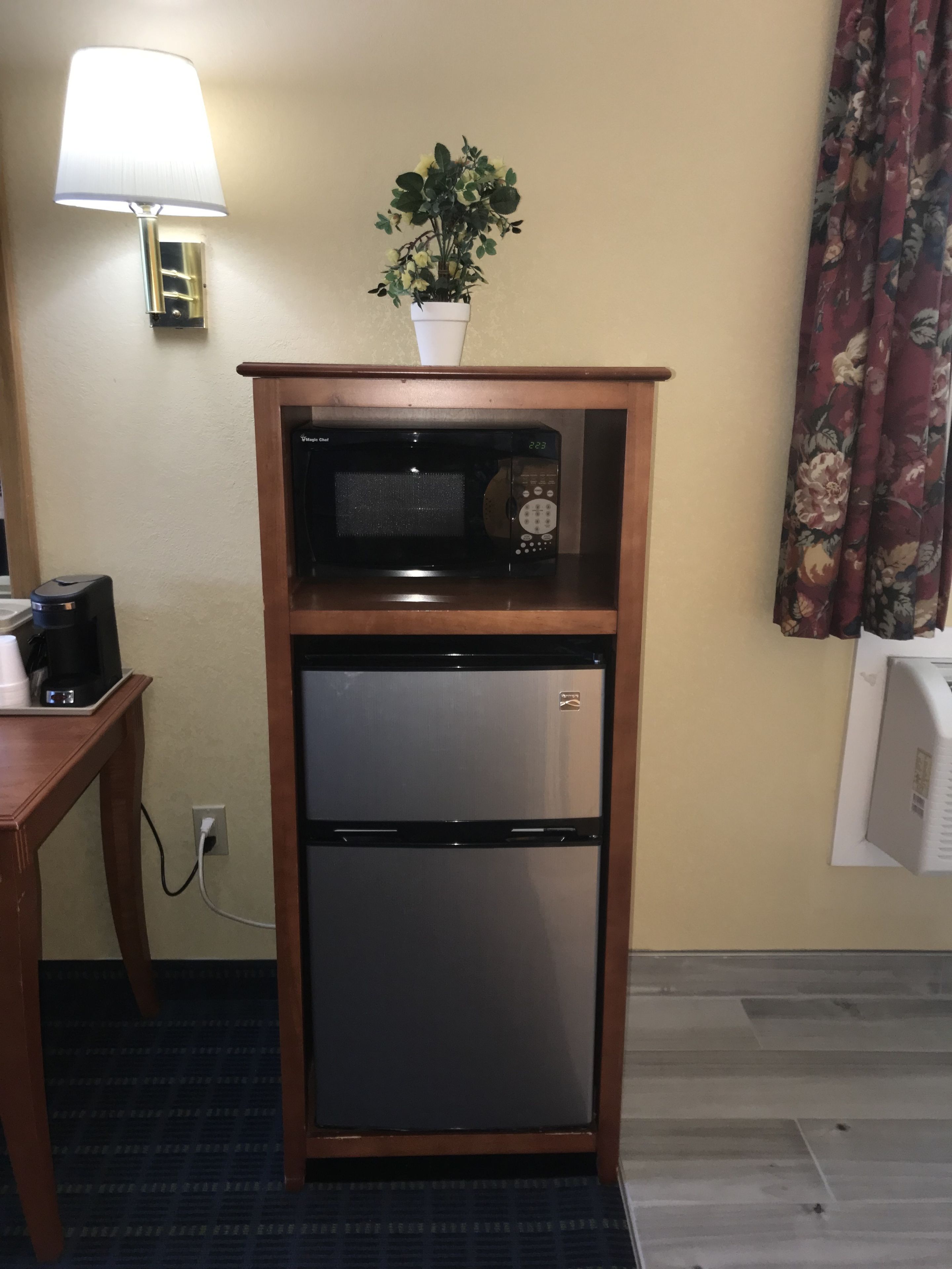 suite, 1 king bed with sofa bed, fireplace (with hot-tub) | room amenity