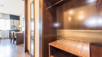 Free minibar items, in-room safe, desk, blackout drapes