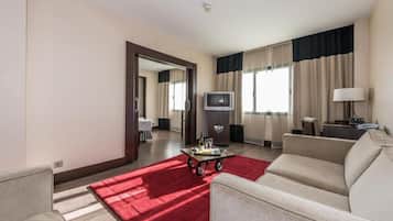Free minibar items, in-room safe, desk, blackout drapes