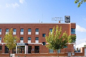 Exterior - NH Parla (Parla)