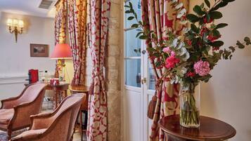 LCD-Fernseher, iPod-Dockingstation, MP3-Dockingstation