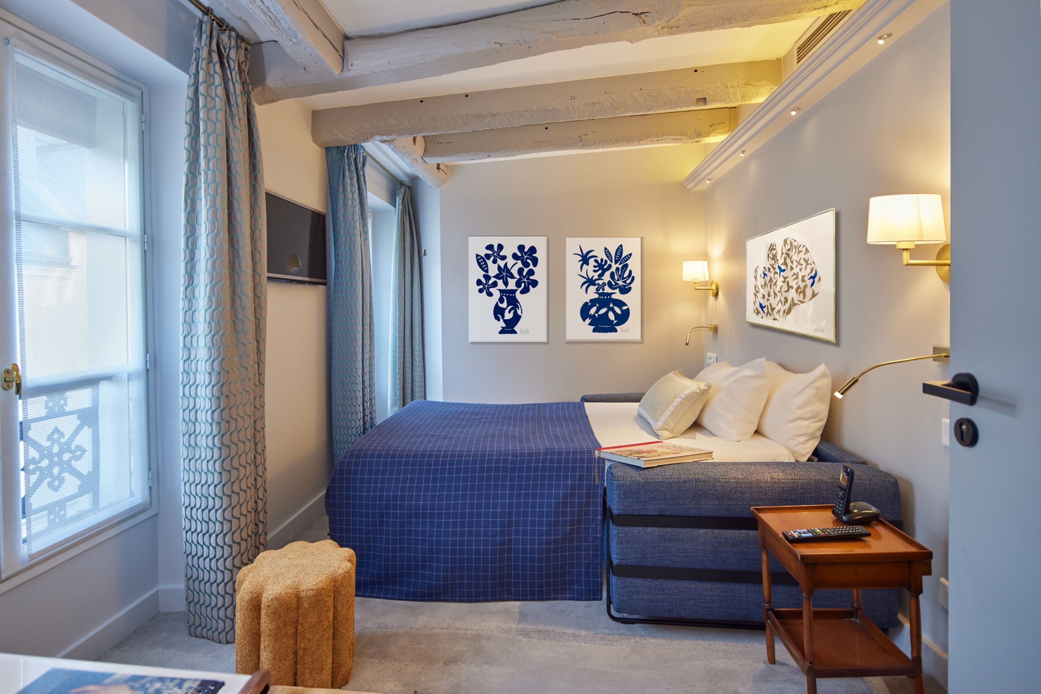 suite | 1 bedroom, premium bedding, minibar, in-room safe