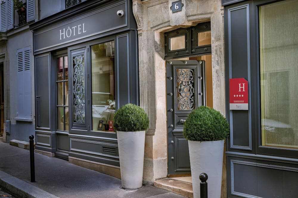 Le Relais Montmartre