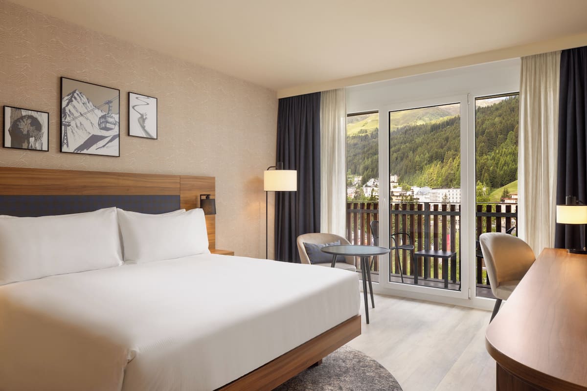 Select-Comfort-Betten, Zimmersafe, Schreibtisch