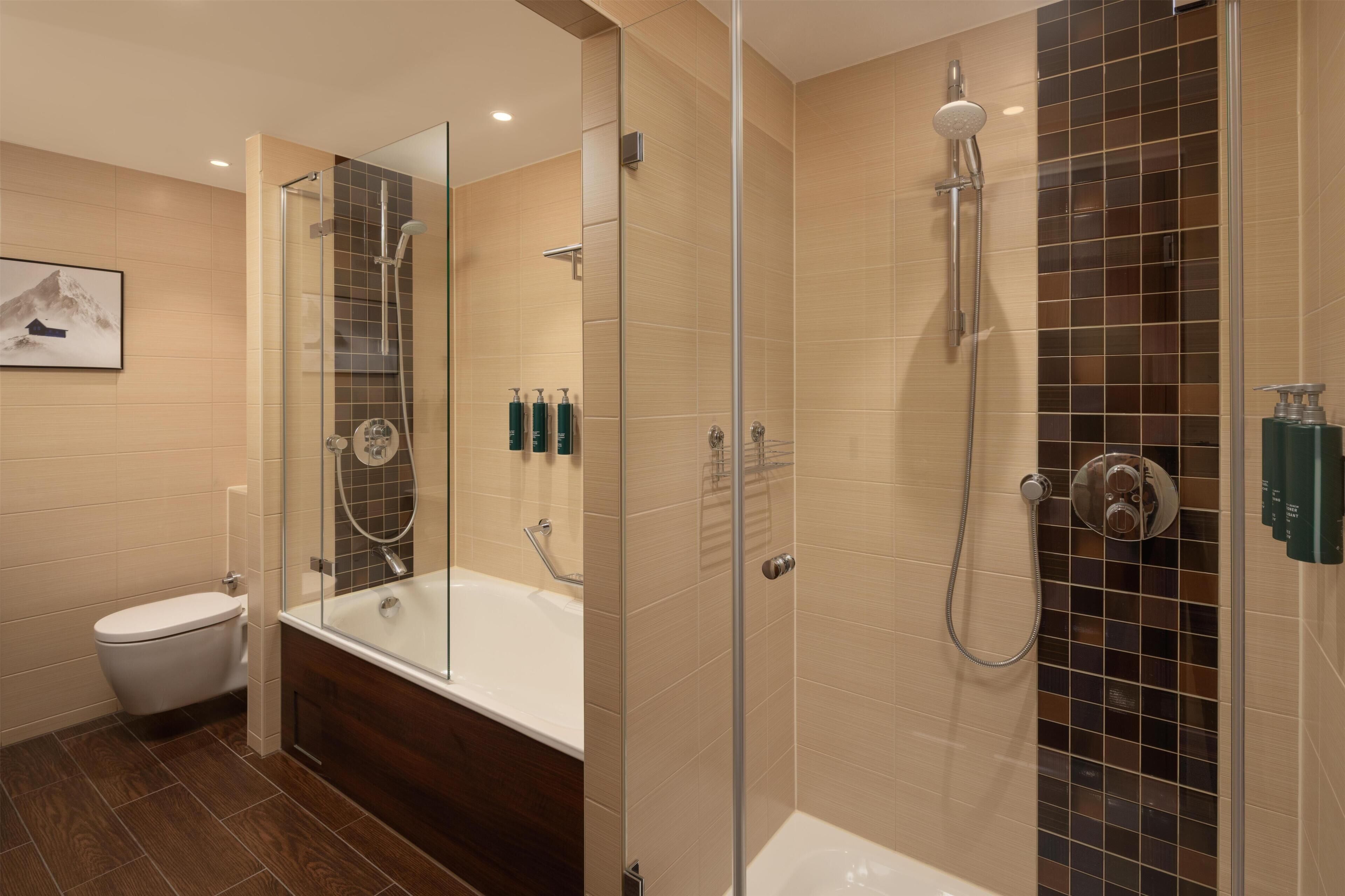 Junior Suite, 1 King Bed | Bathroom shower