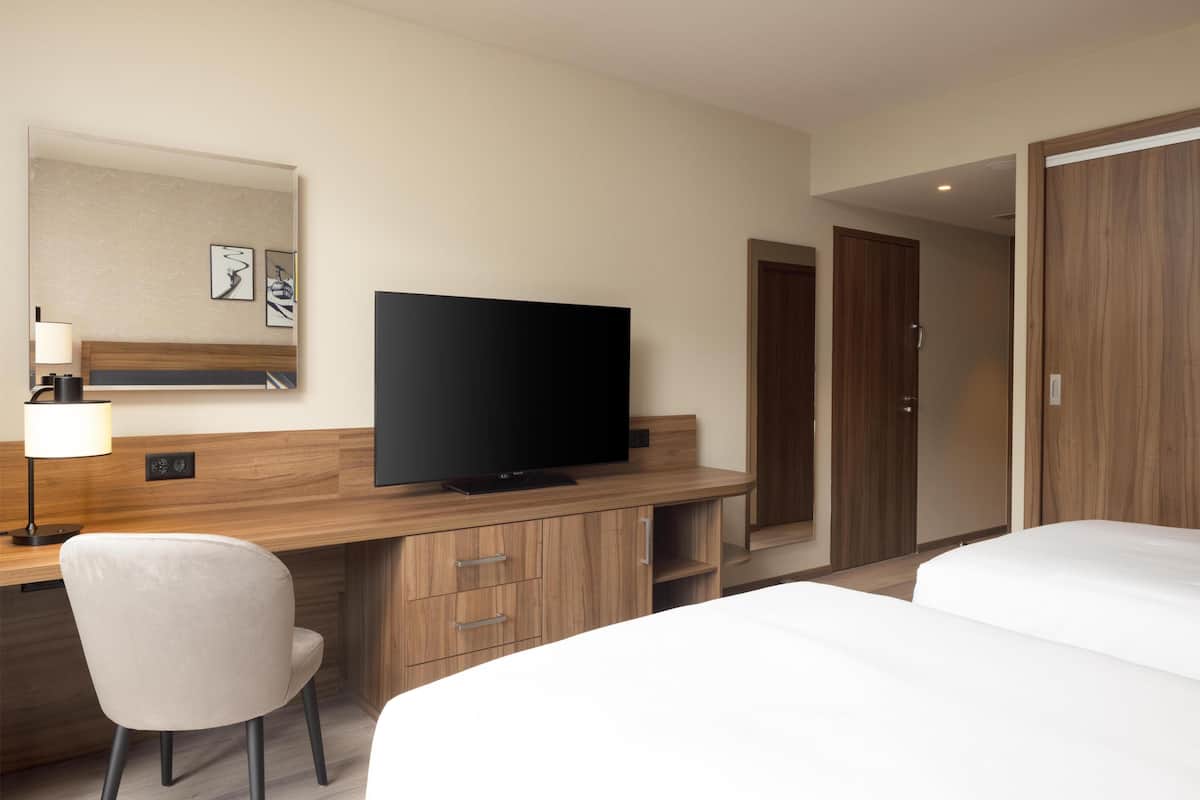 Family Room, 1 Queen Bed, Connecting Rooms | Select Comfort beds, in-room safe, desk, laptop workspace