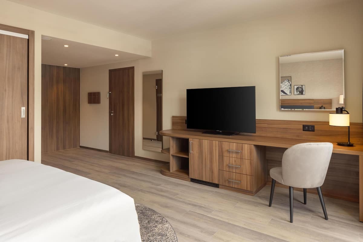 Room, 1 King Bed, Accessible | Select Comfort beds, in-room safe, desk, laptop workspace