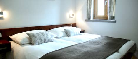 1 bedroom, minibar, in-room safe, desk