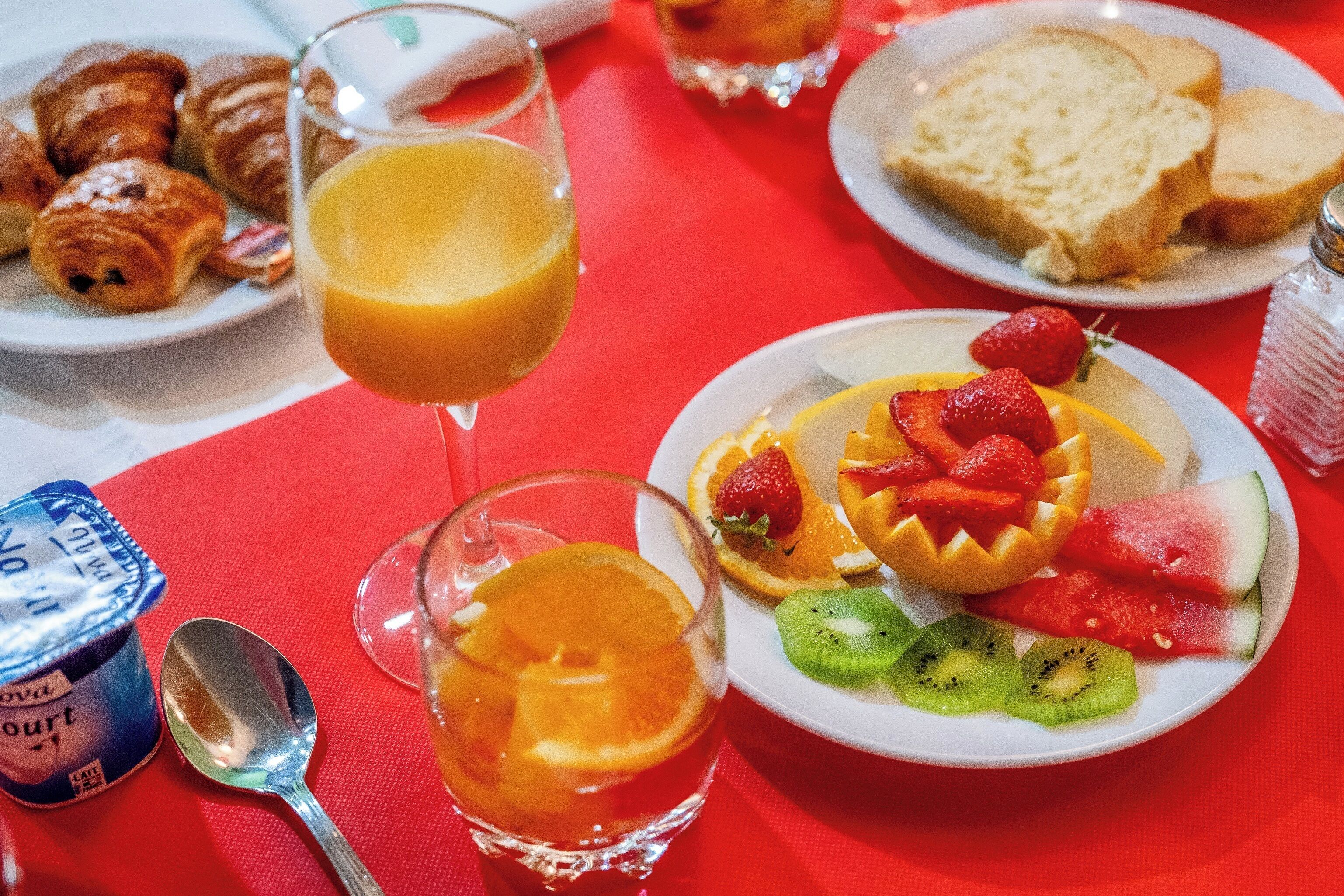 daily buffet breakfast (eur 17 per person)