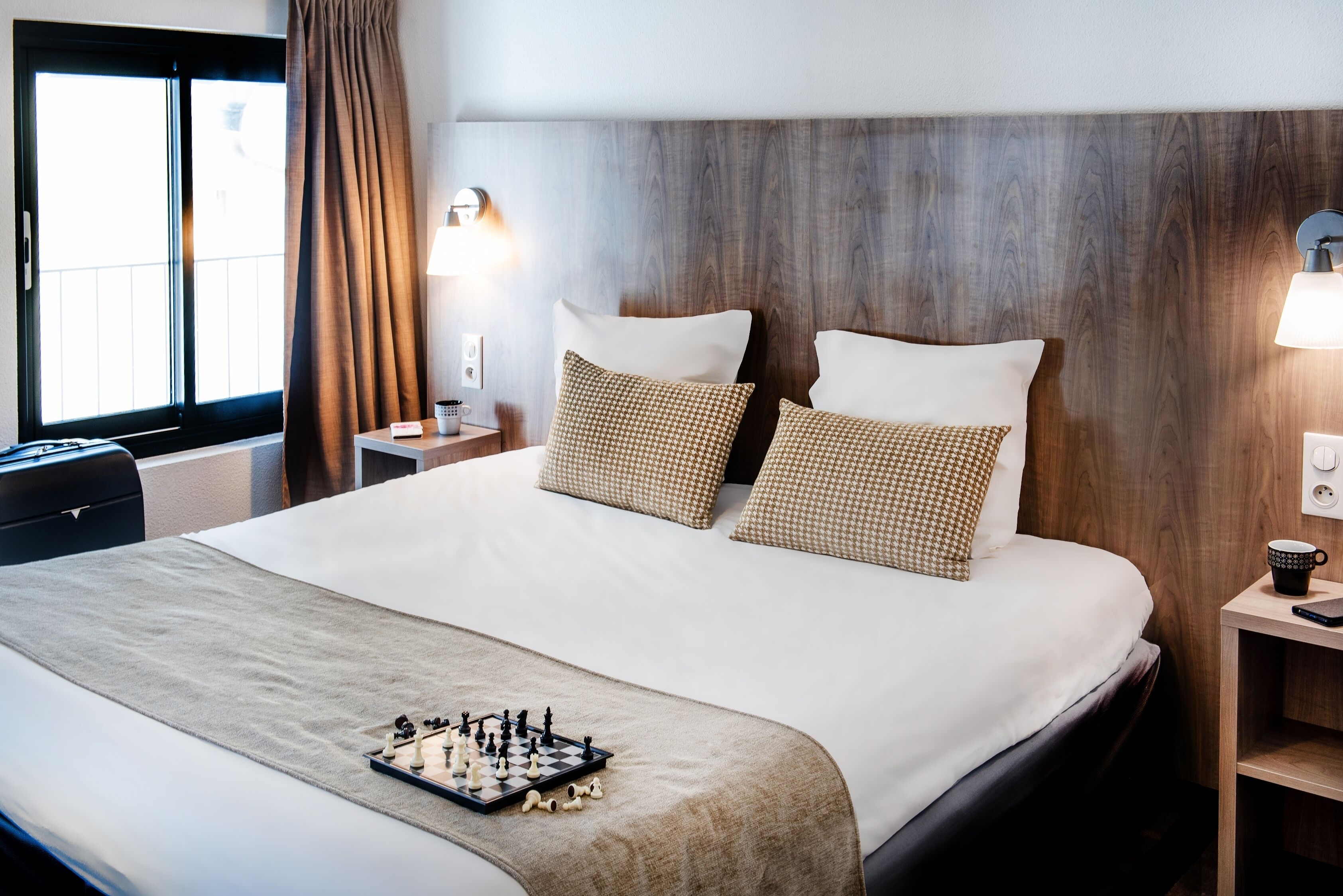 Minibar, két bảo mật tại phòng, bàn, màn/rèm cản sáng 