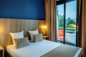 Minibar, in-room safe, desk, blackout curtains