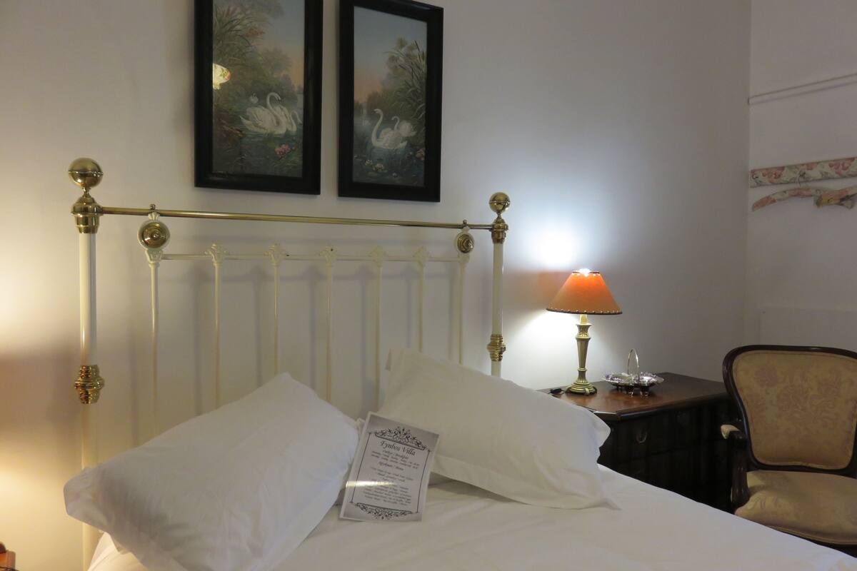 In-room safe, desk, free WiFi, individually furnished