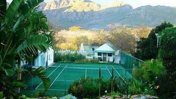 Tennis court