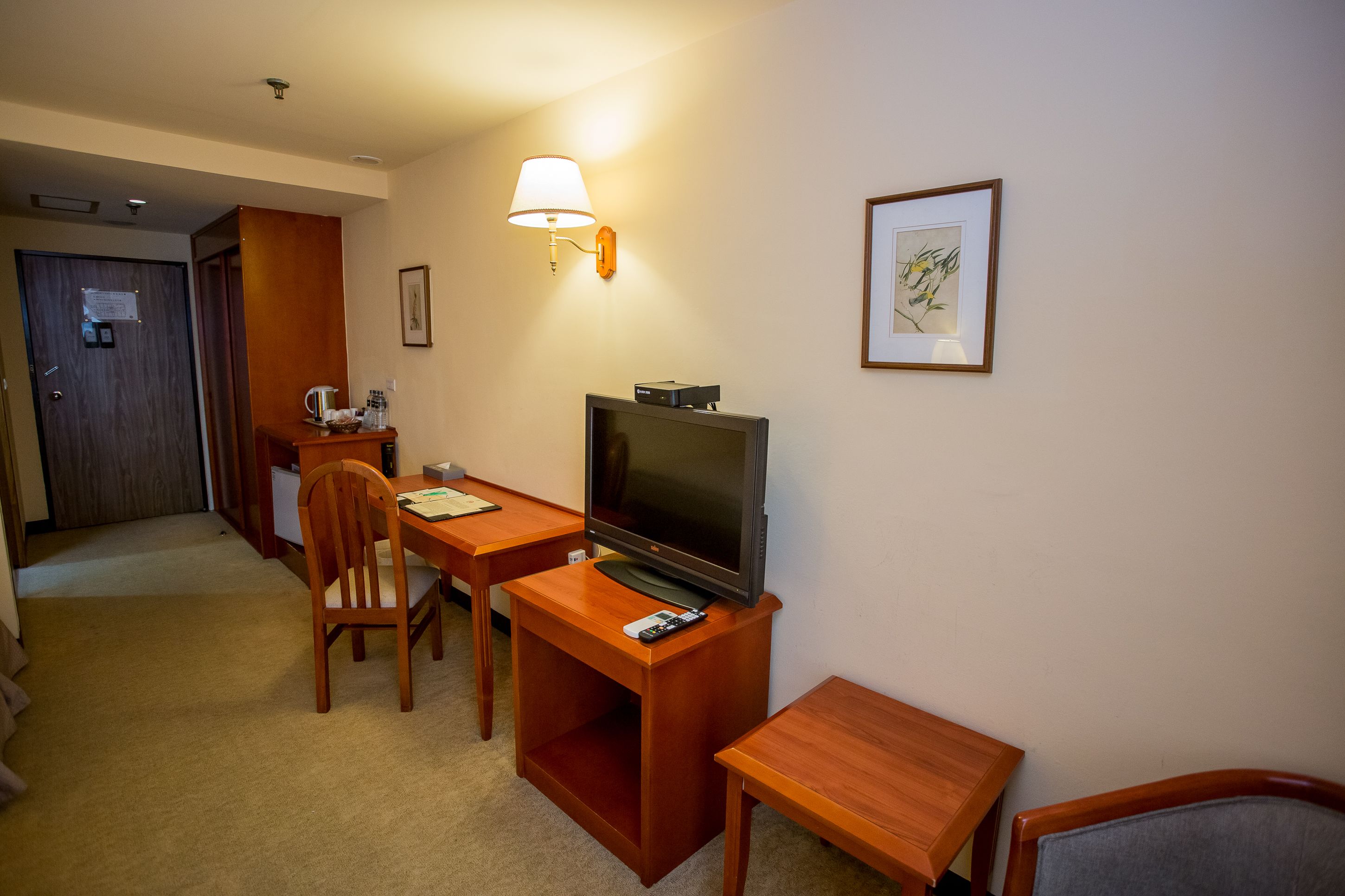 standard triple room | 1 bedroom, premium bedding, down duvets, pillow-top beds