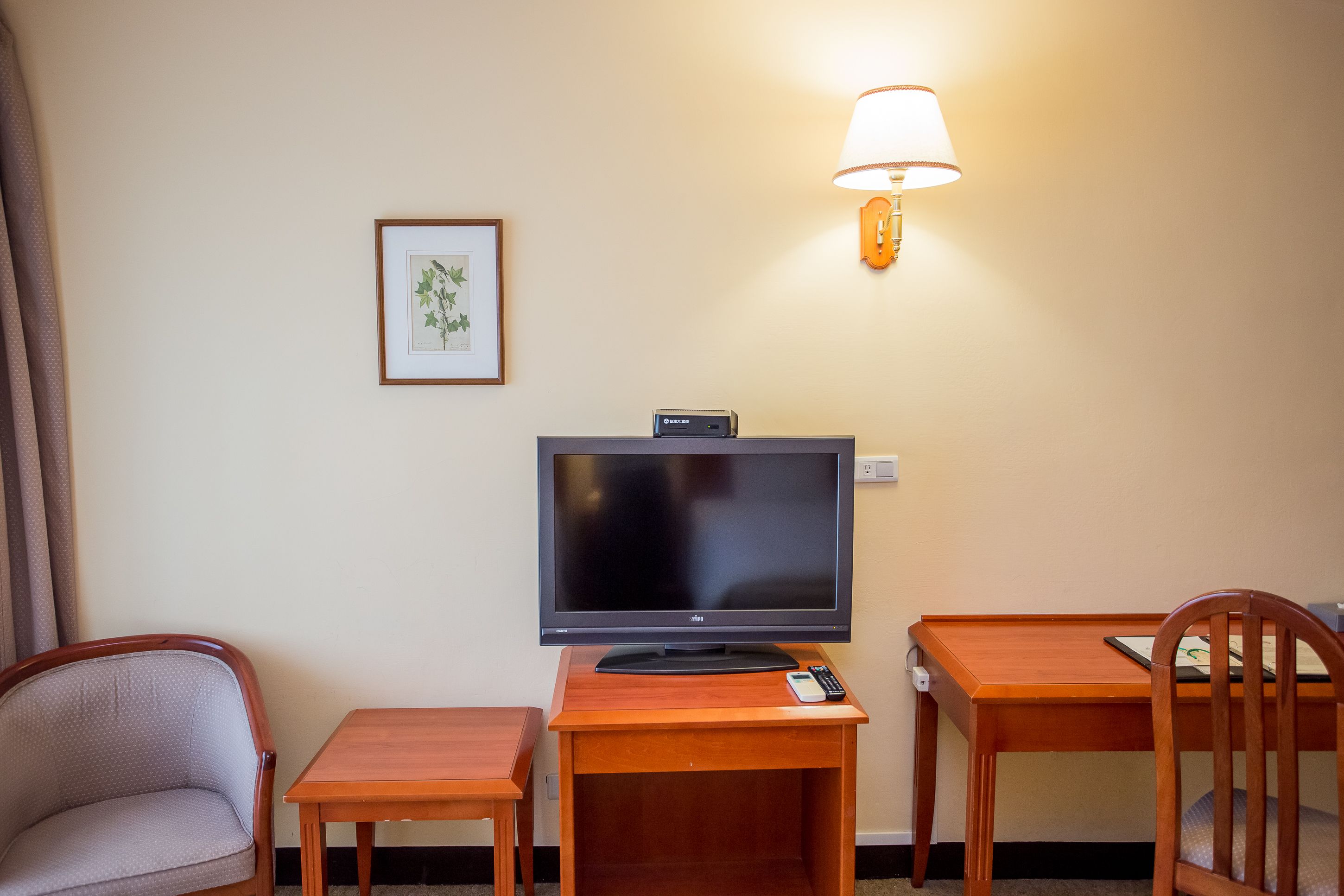 standard twin room | 1 bedroom, premium bedding, down duvets, pillow-top beds