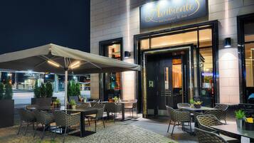 ลานระเบียง/นอกชาน