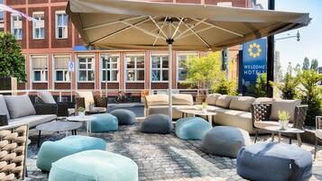 Frühstück und Abendessen, internationale Küche