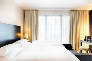 Allergikerbettwaren, Zimmersafe, Schreibtisch