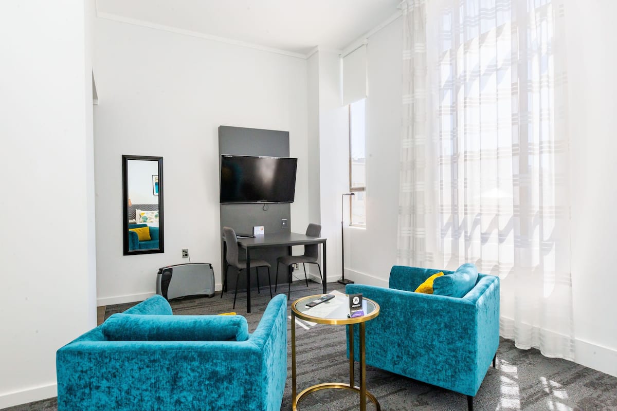 1 bedroom, premium bedding, desk, blackout curtains