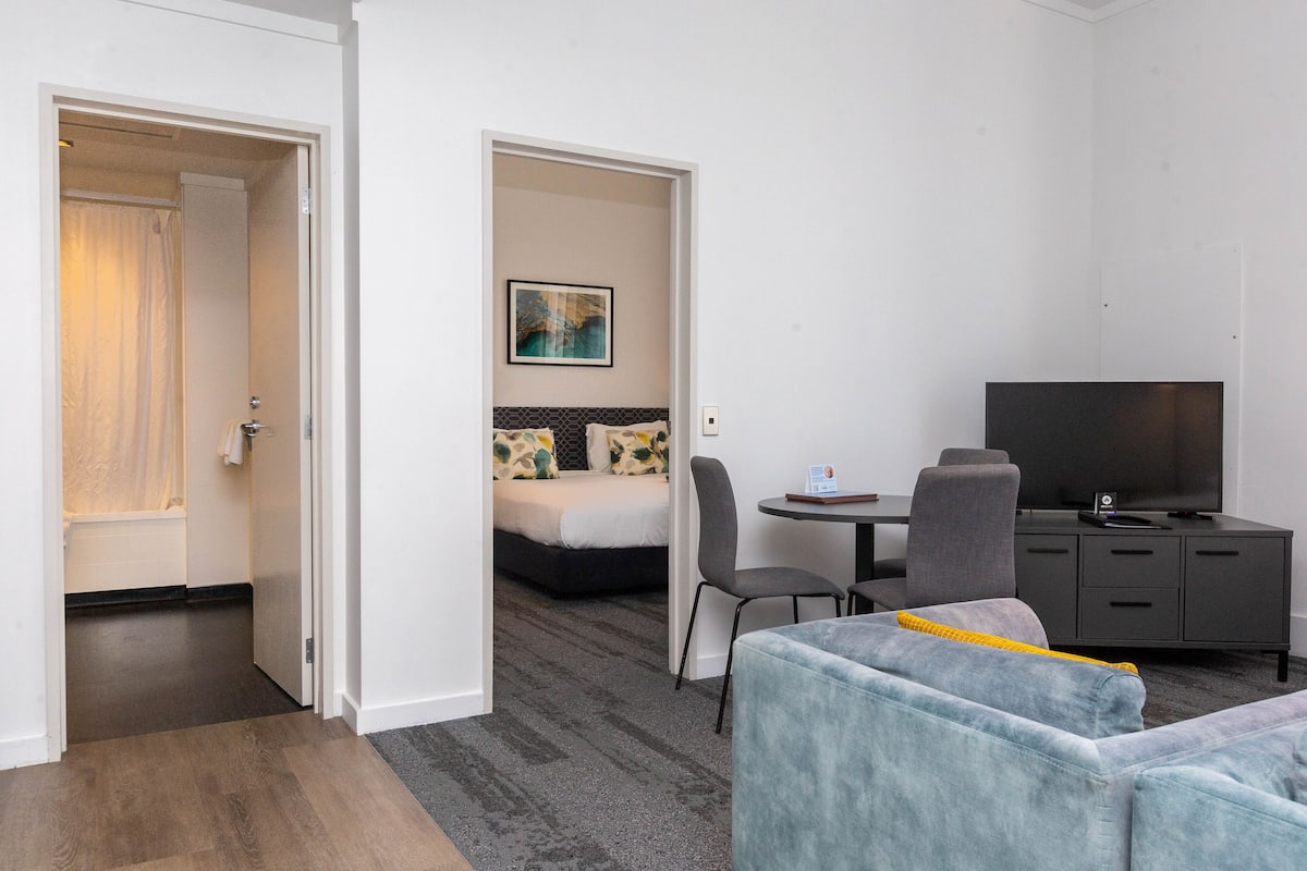 1 bedroom, premium bedding, desk, blackout curtains