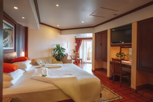 Egyptian cotton sheets, premium bedding, down duvets, pillow-top beds