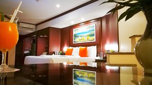 Studio Suite | Egyptian cotton sheets, premium bedding, down duvets, pillow-top beds - Pacific Club Resort (Karon)