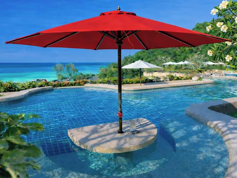 Outdoor pool, pool umbrellas, sun loungers