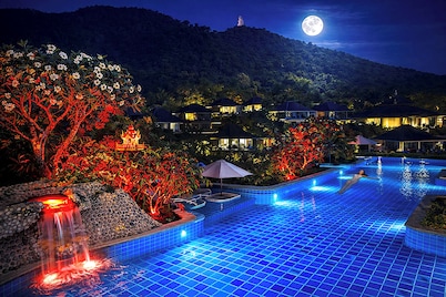 Pacific Club Resort