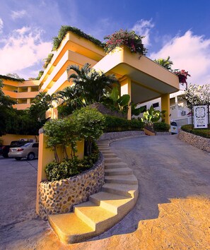 Entrada de la propiedad