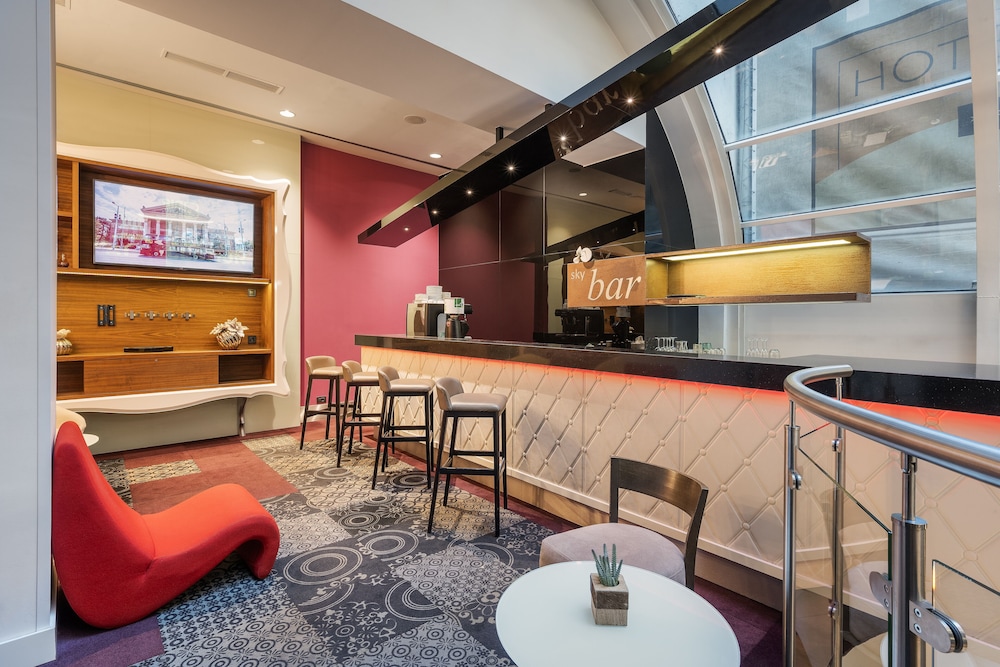 Ikonik Parlament by null