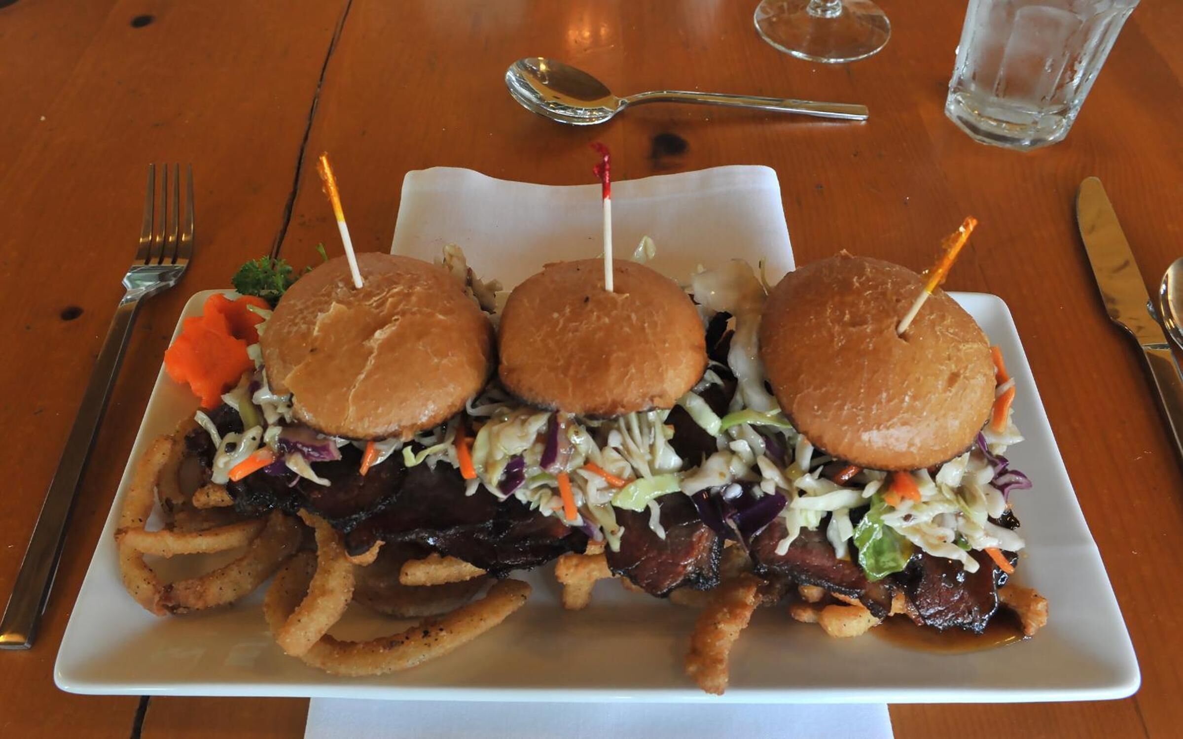 lunch and dinner served, american cuisine