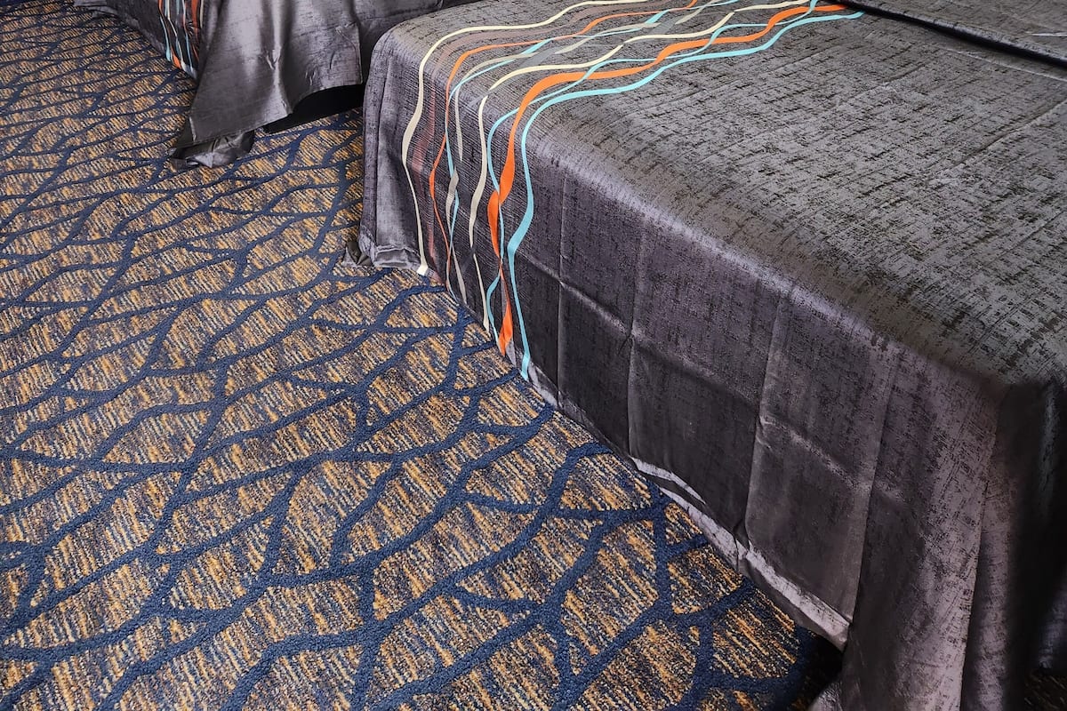 Desk, soundproofing, iron/ironing board, free WiFi