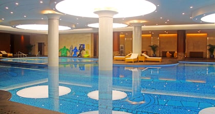 Fragrant Hill Empark Hotel