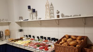 Daily breakfast for a fee - Hotel Budapester Hof (Hamburg)