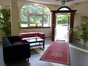 Interior entrance - Hotel Budapester Hof (Hamburg)