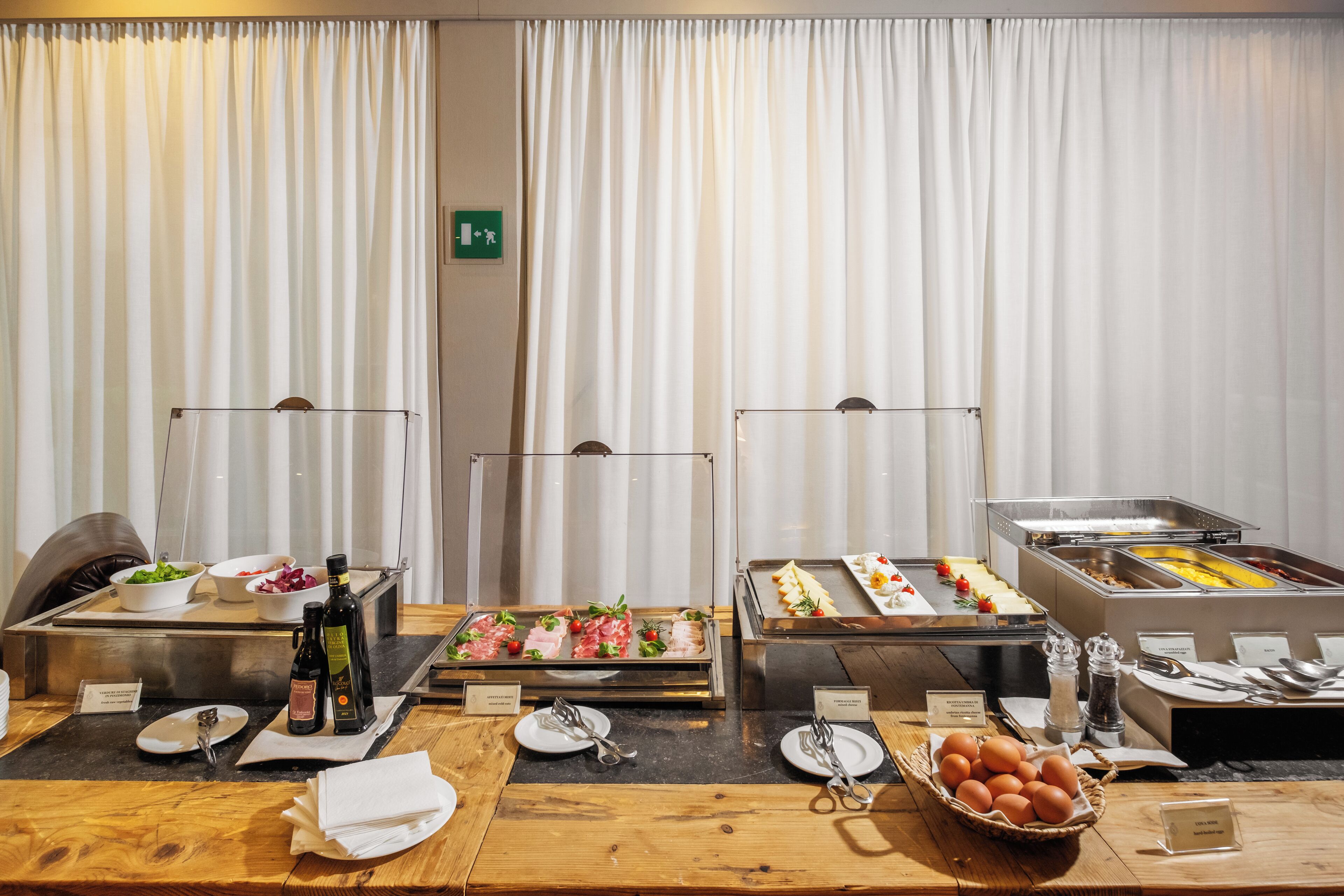 free daily continental breakfast