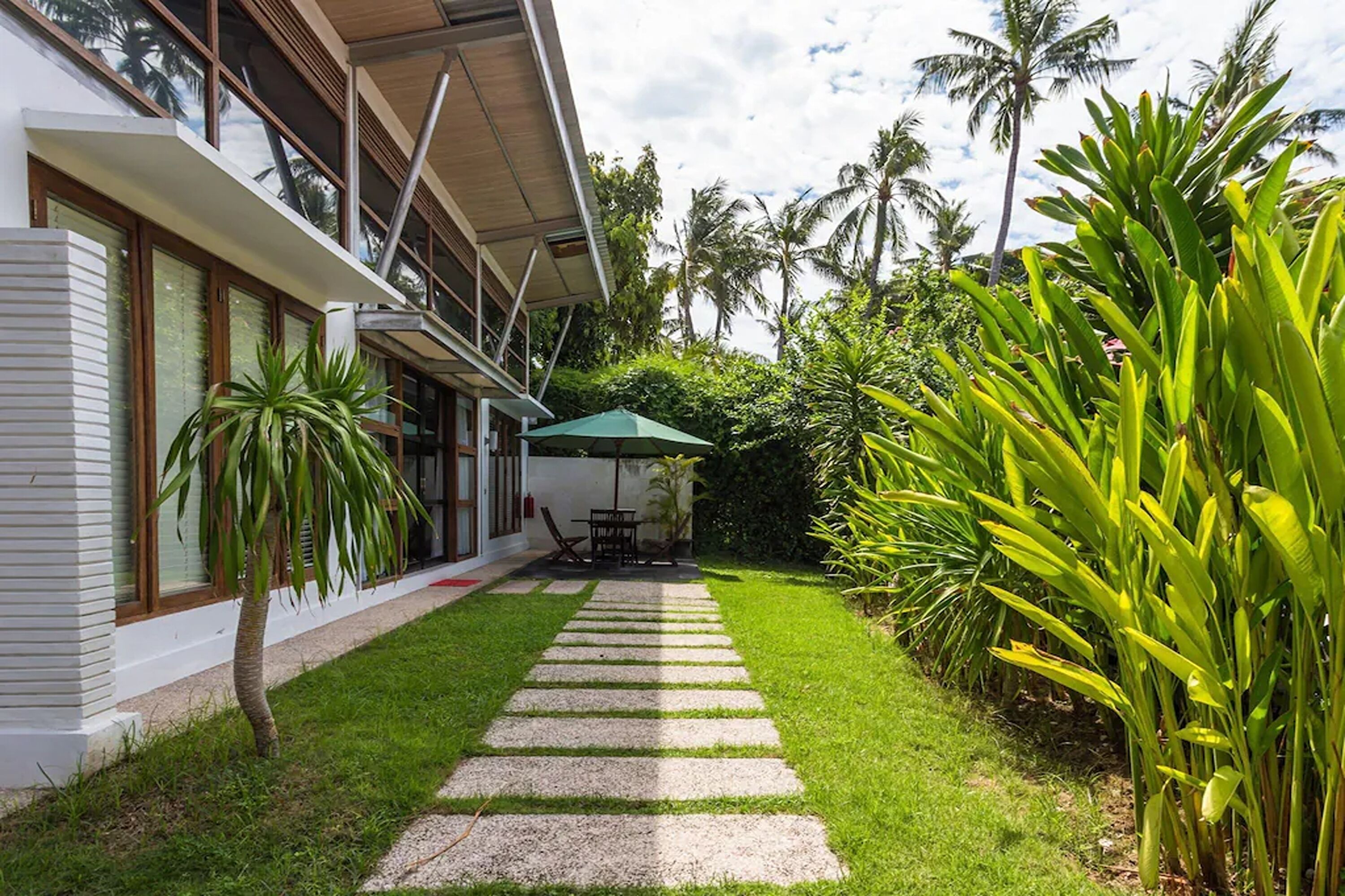 บริเวณภายนอก