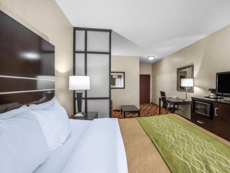 Blackout drapes, iron/ironing board, free cribs/infant beds, free WiFi