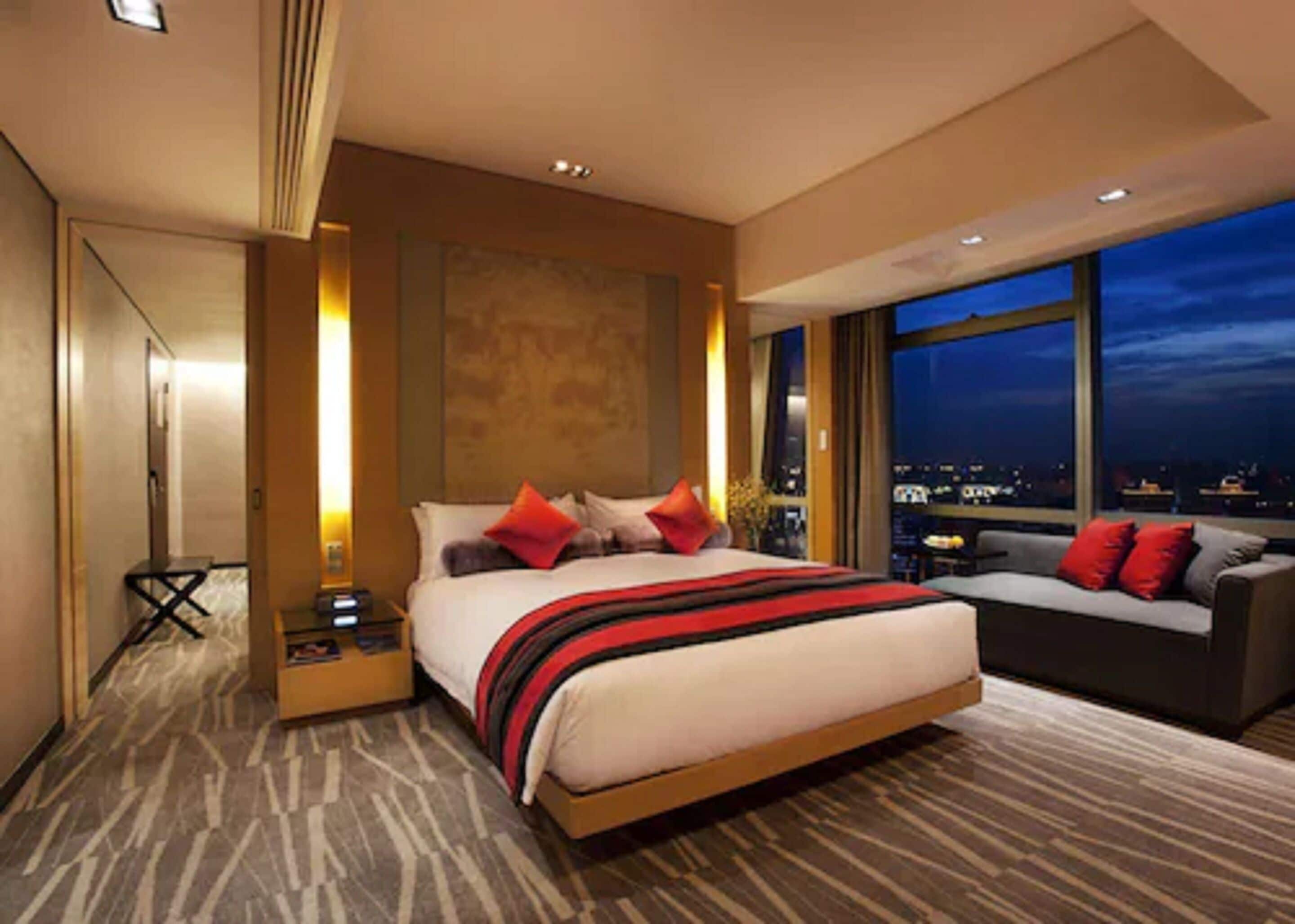 club suite | minibar, in-room safe, desk, blackout curtains