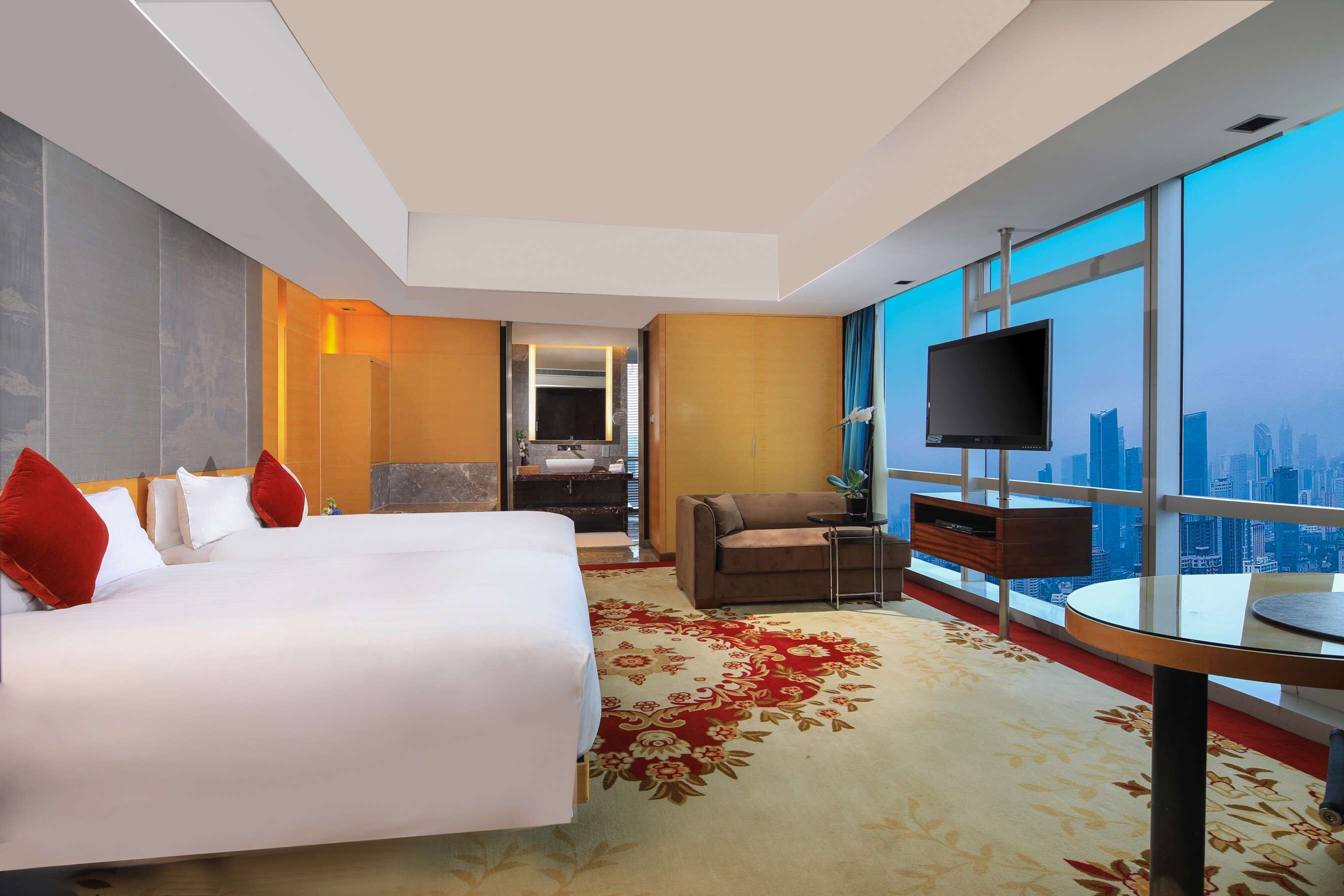 minibar, in-room safe, desk, blackout curtains