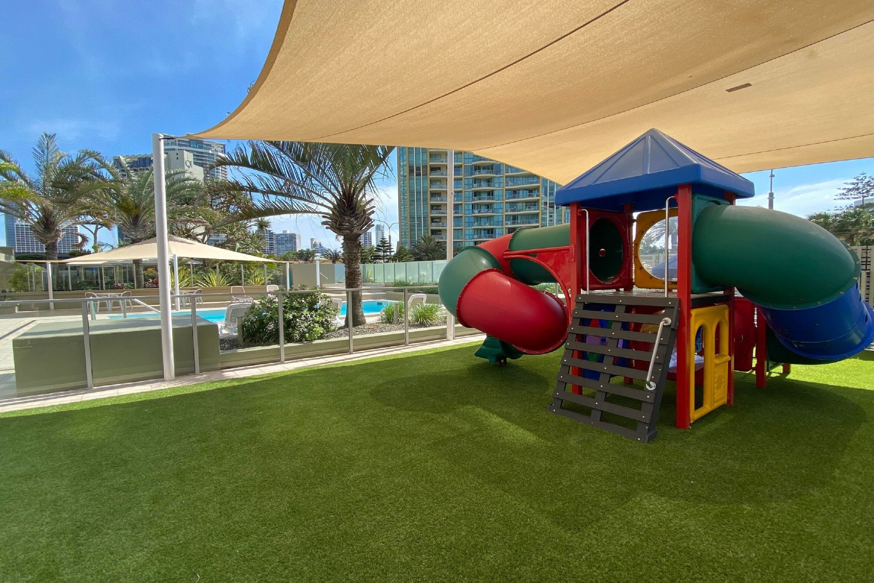 Hi Surf Beachfront Resort Apartments — image 27