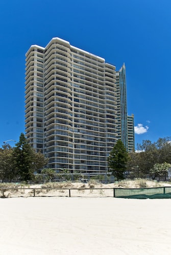 Hi Surf Beachfront Resort Apartments